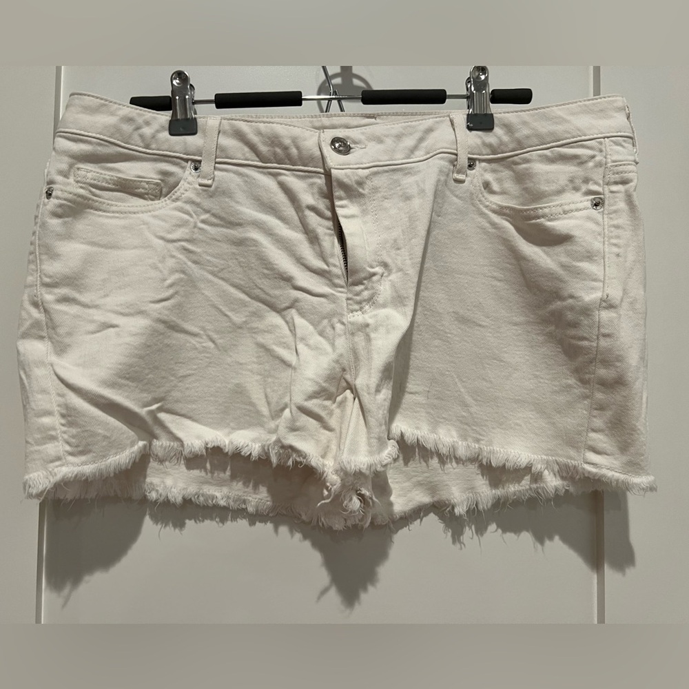 Michael Kors EUC White Cutoff Denim Women’s Shorts Size 10 Jeans Summer Beach